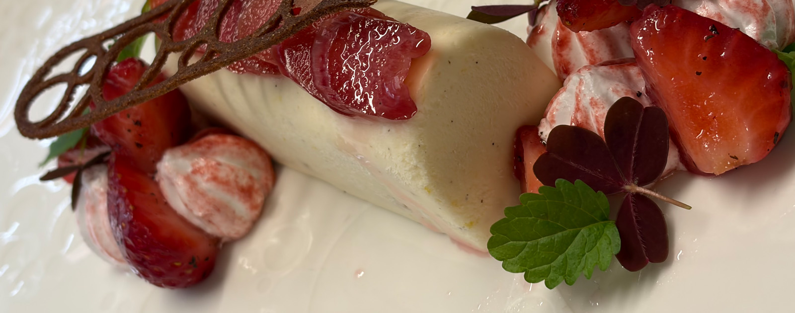 Broken cheesecake